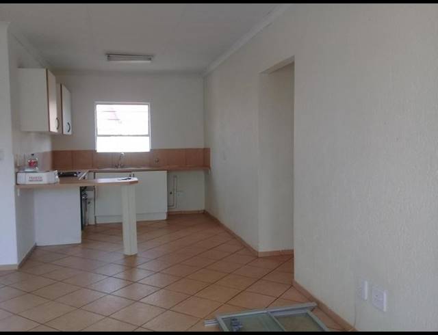 2 BEDROOM PROPERTY TO RENT IN GROBLERPARK EXT
